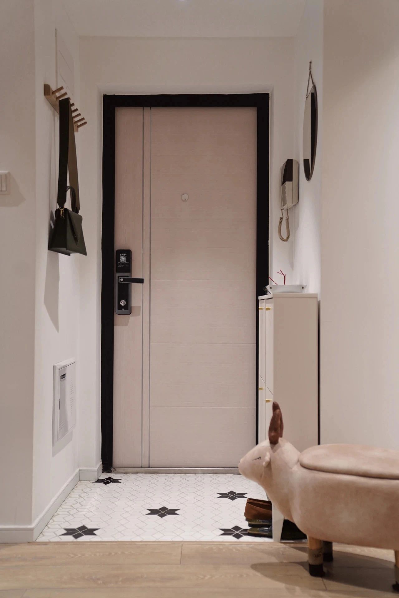 入戶門朝內(nèi)開還是外開如何選擇(圖1) 入戶門產(chǎn)品.jpg