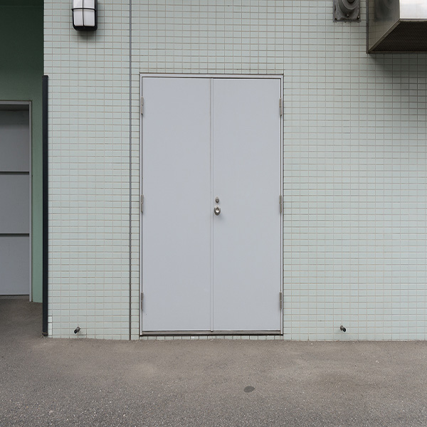 鋼質(zhì)防火門.jpg 鋼質(zhì)防火門.jpg