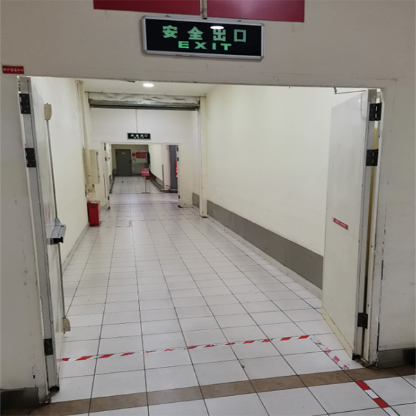 常開式防火門遇到火災(zāi)時需要手動關(guān)閉嗎(圖1) 常開式防火門.jpg