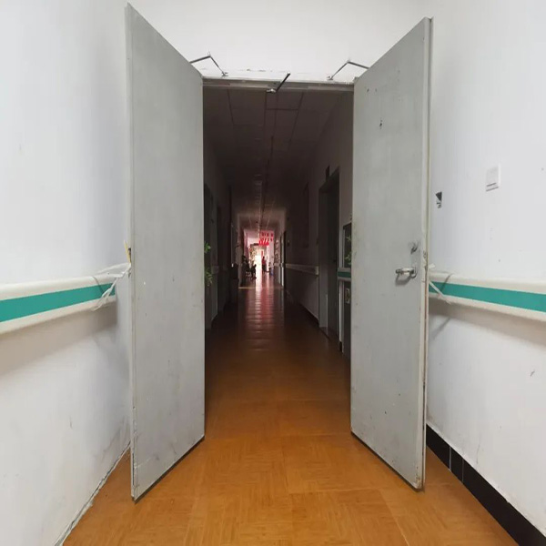 關(guān)閉常開防火門有哪幾種方法?(圖1) 防火門常開狀態(tài).jpg